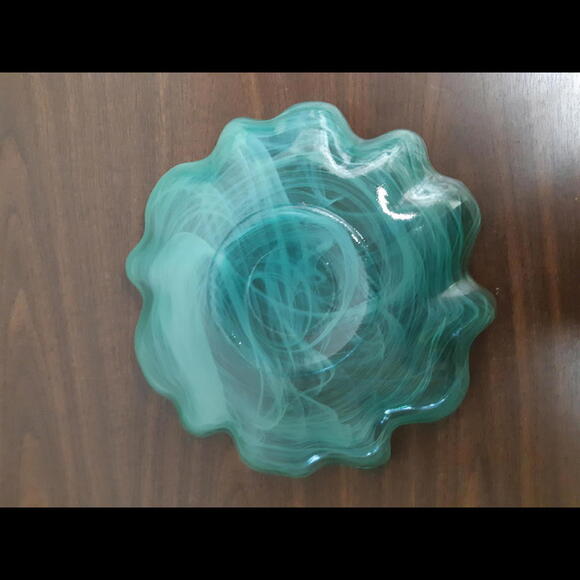 Glass Platter Swirl Bowl Dish 13” Scalloped Edge - Picture 3 of 5